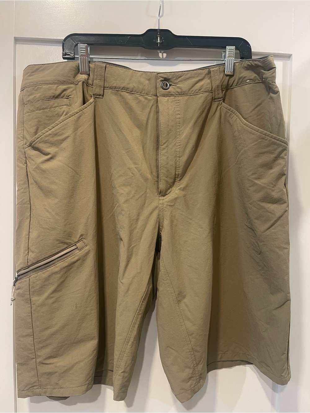 Men's Patagonia Khaki Casual Shorts sz 40 MINT Condition $128